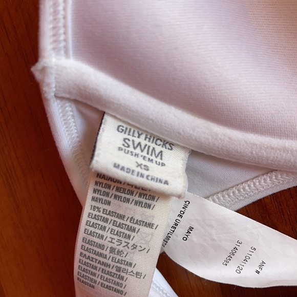 Gilly Hicks white bikini top - Picture 2 of 4